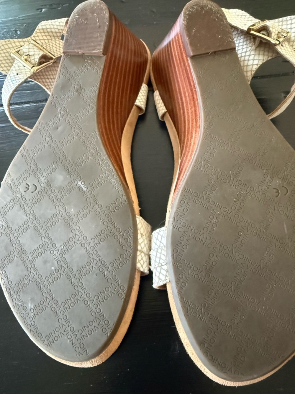 Vionic Noble Laurie White Snake Print Leather Low Wedge Sandals - Picture 9 of 9